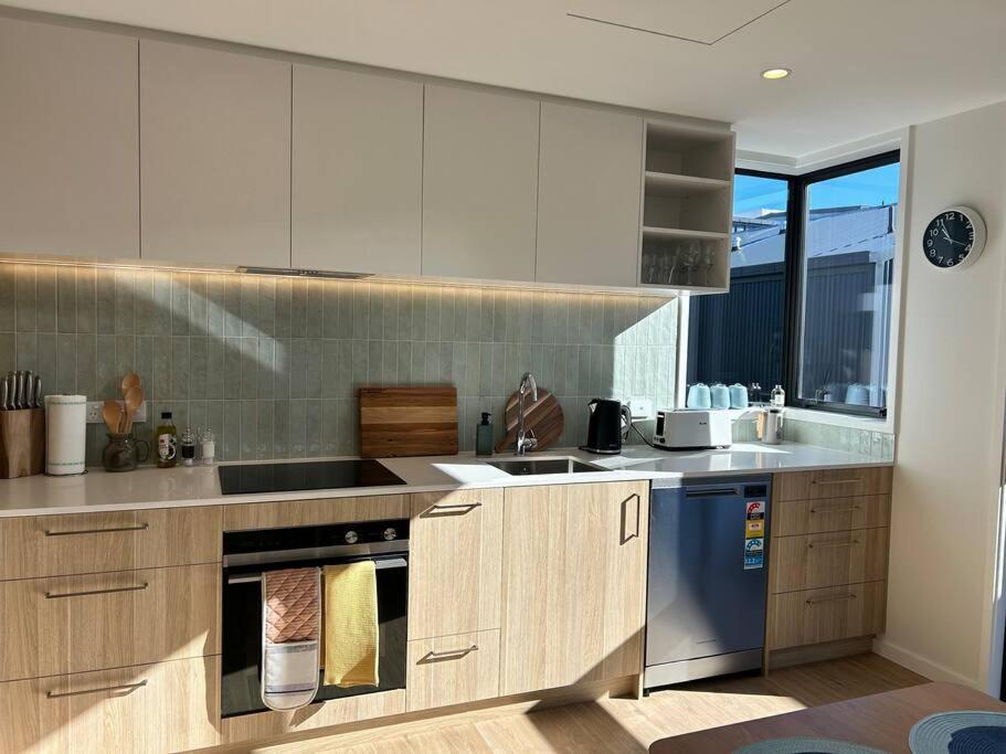 Downtown Apartment Christchurch Buitenkant foto
