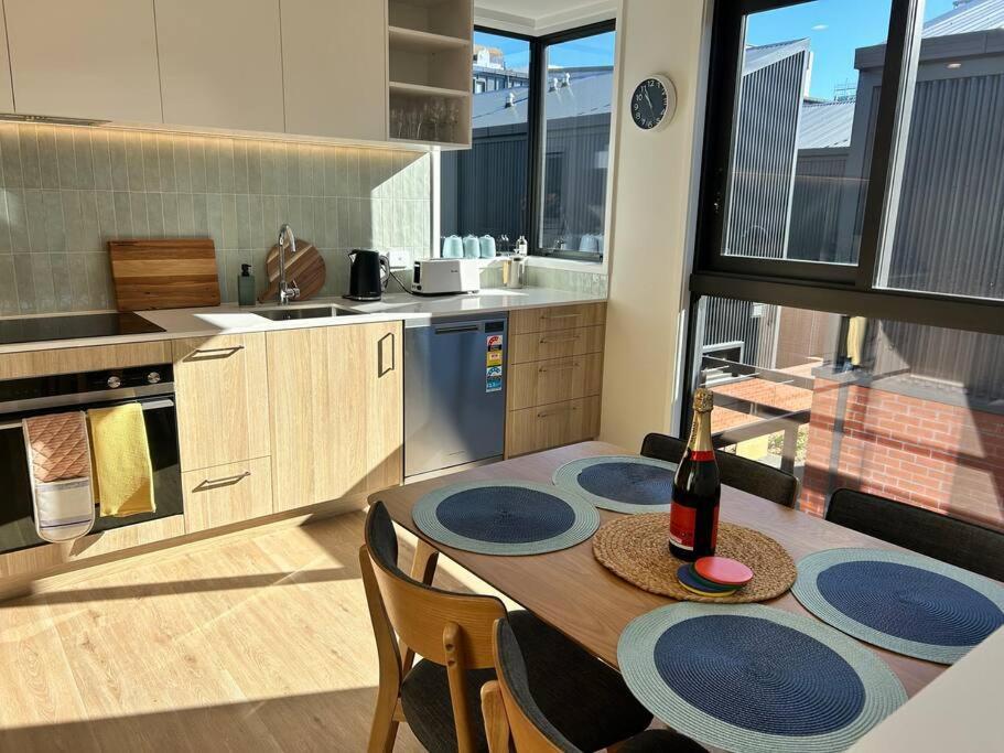 Downtown Apartment Christchurch Buitenkant foto