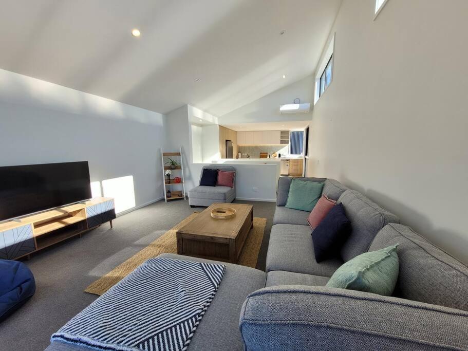 Downtown Apartment Christchurch Buitenkant foto